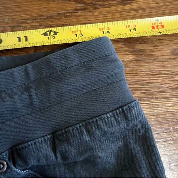 Duluth Trading olive cargo joggers pants women’s 6 gorpcore utility - Picture 8 of 8